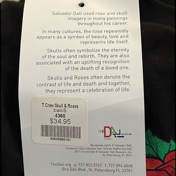 Dali Museum Skull & Roses Black Crew Cotton Tee - Picture 8 of 9